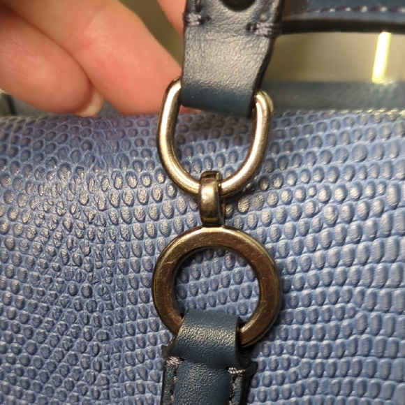 EUC Coach Madison Shoulder Bag with Pebbled Leather and Flap Closure - Picture 8 of 14